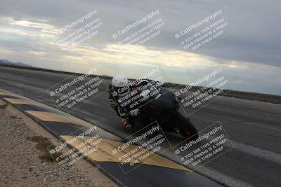 media/Sep-21-2025-Race Pace (Sun) [[98bf33ef95]]/Verified/3-Turn 11 Inside (850am)/